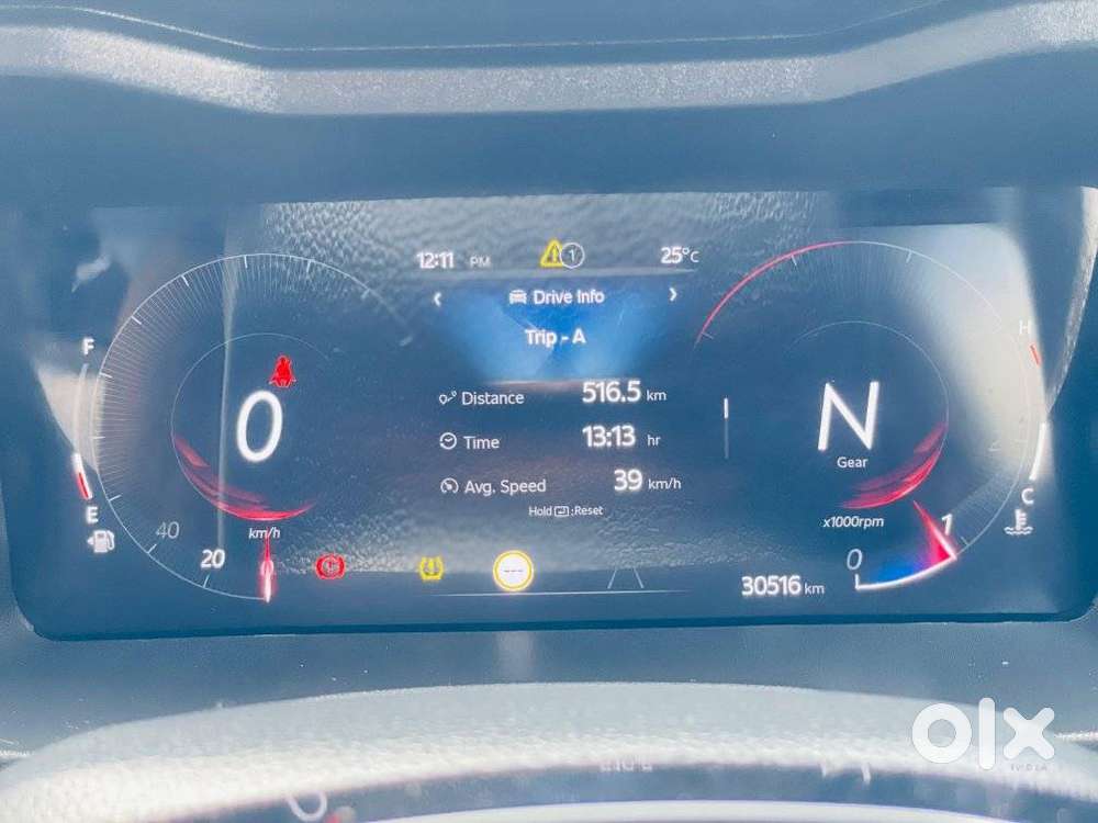 Mahindra Xuv 3xo Ax7 Diesel Mt, 2024, Diesel