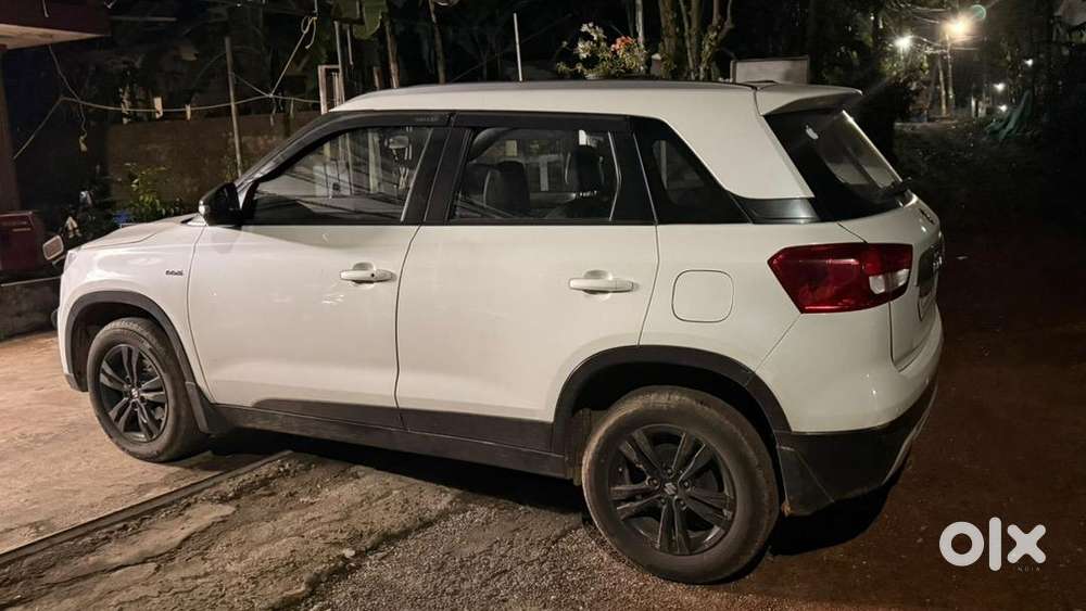 Maruti Suzuki Brezza 2019 Diesel Automatic Well Maintained