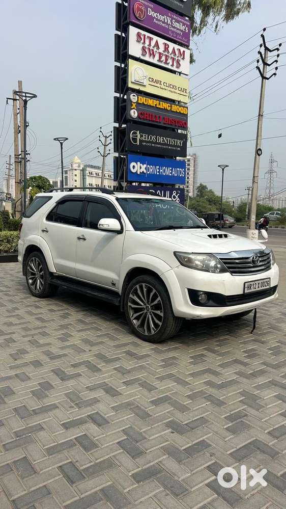 Toyota Fortuner 4x2 Manual, 2014, Diesel