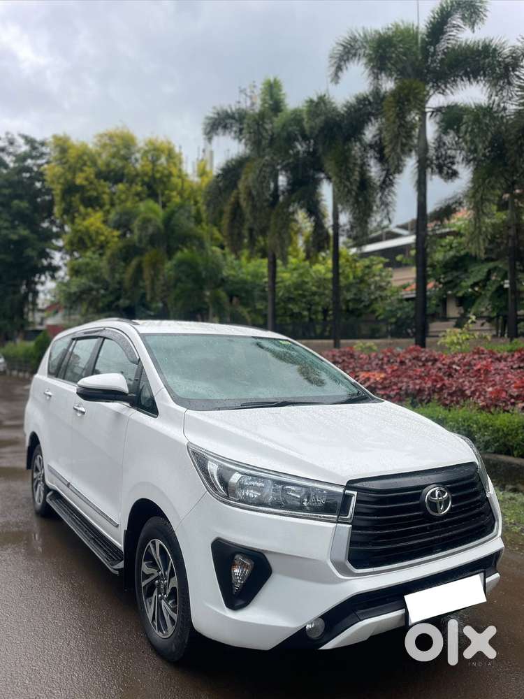 Toyota Innova Crysta 2.4 G Mt, 2022, Diesel