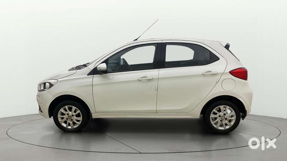 Tata Tiago 1.2 Revotron Xz, 2018, Petrol