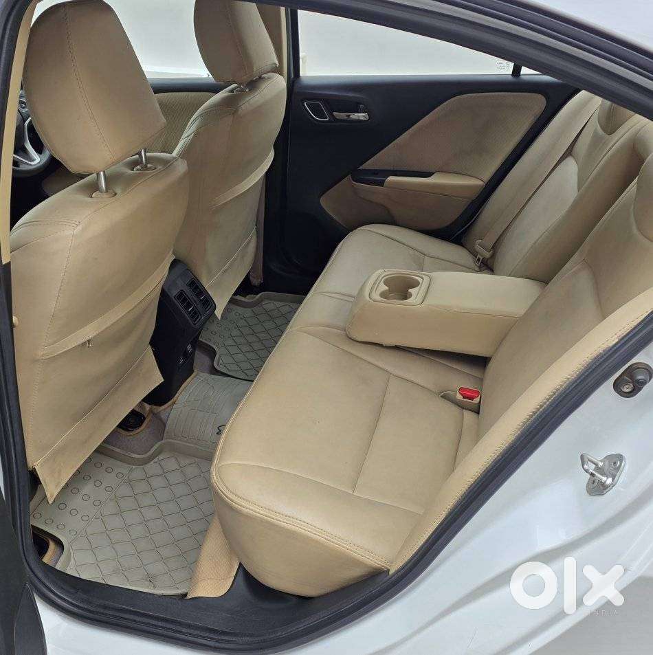 Honda City V Mt Sunroof, 2022, Petrol