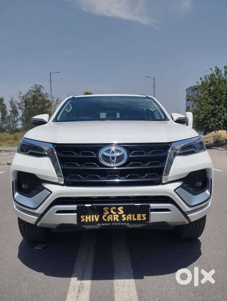 Toyota Fortuner 4x2 At 2.7 Petrol, 2024, Petrol
