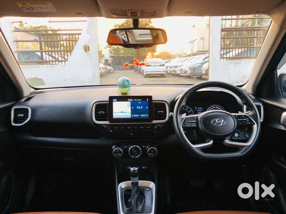 Hyundai Venue Sx Plus Turbo Dct, 2022, Petrol