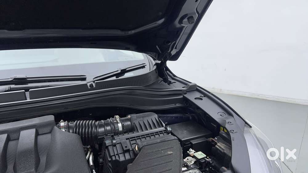 Mahindra Xuv700 2.0 Ax 7 Petrol At Luxury Pack Str, 2024, Petrol