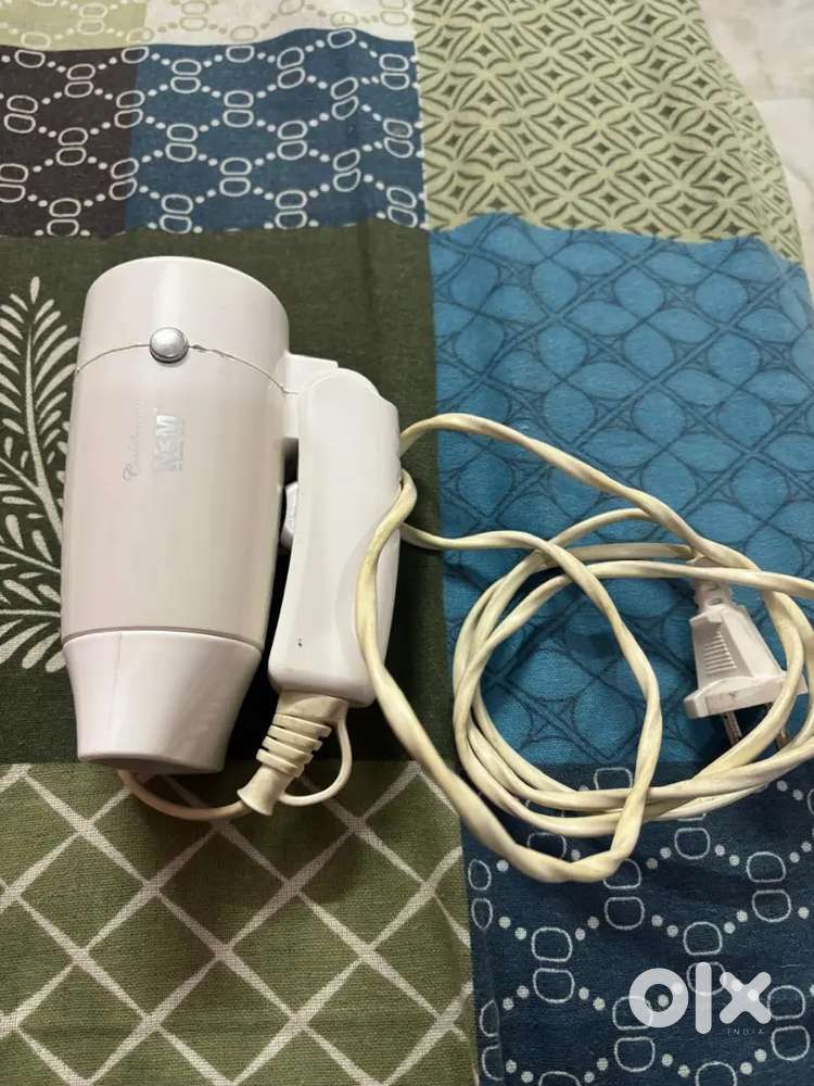 Hair dryer