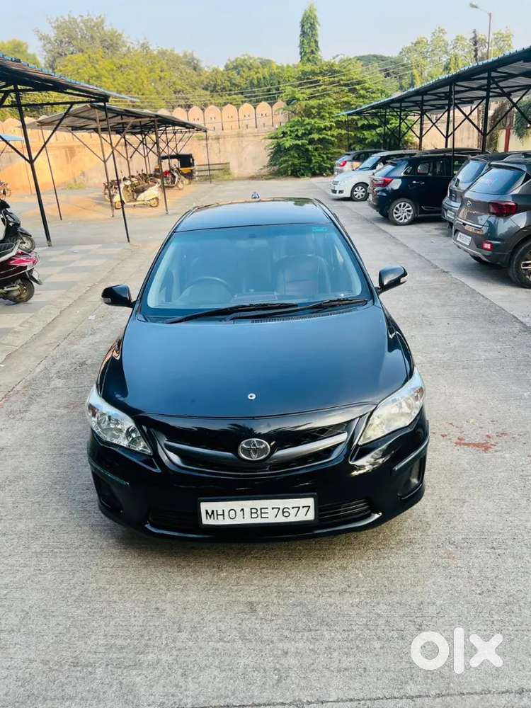 Toyota Corolla Altis D-4d  2012  Vip Number  7677