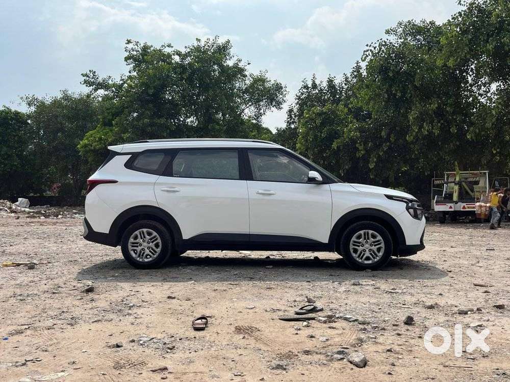 Kia Carens 1.5 Prestige 7 Str, 2023, Petrol