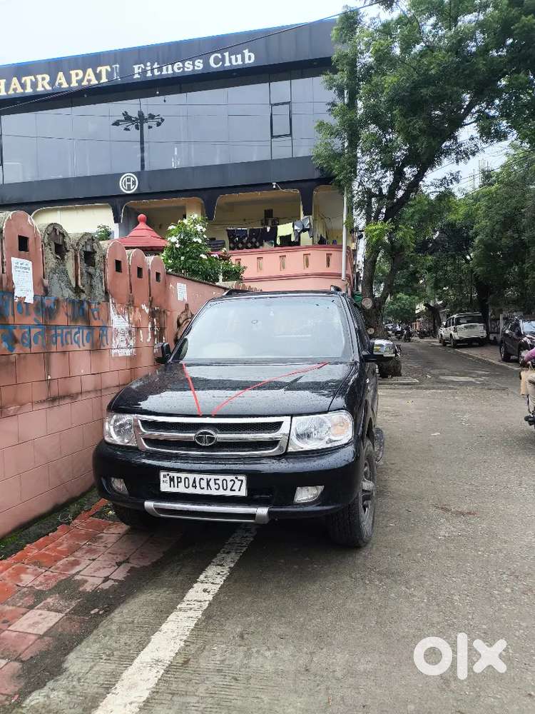 Tata Safari Dicor 2013