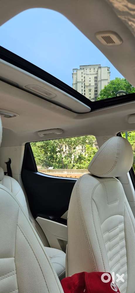 Mahindra Xuv 3xo Ax5 Pm At, 2024, Petrol