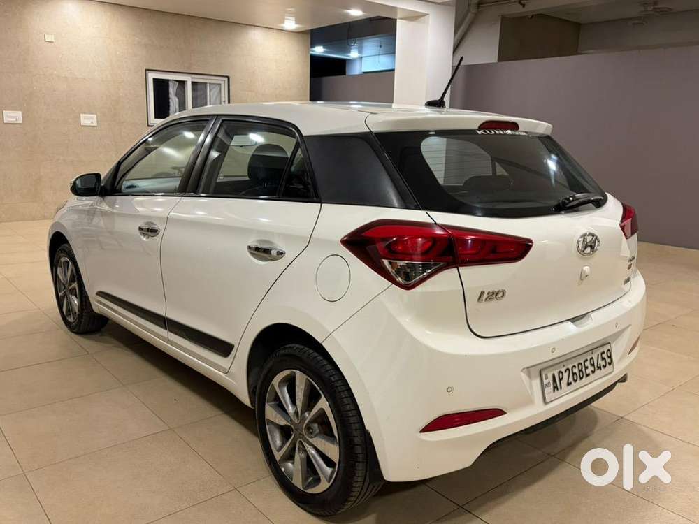 Hyundai Elite I20 2015 Diesel 85300 Km Driven