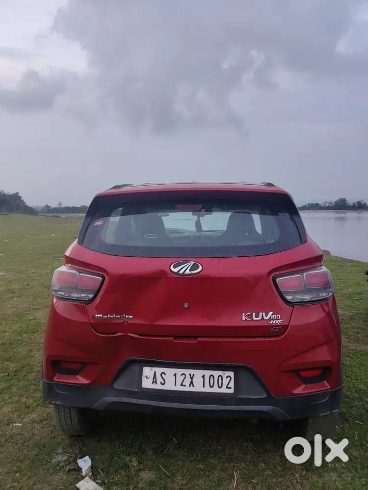 Kuv 100 Mahindra