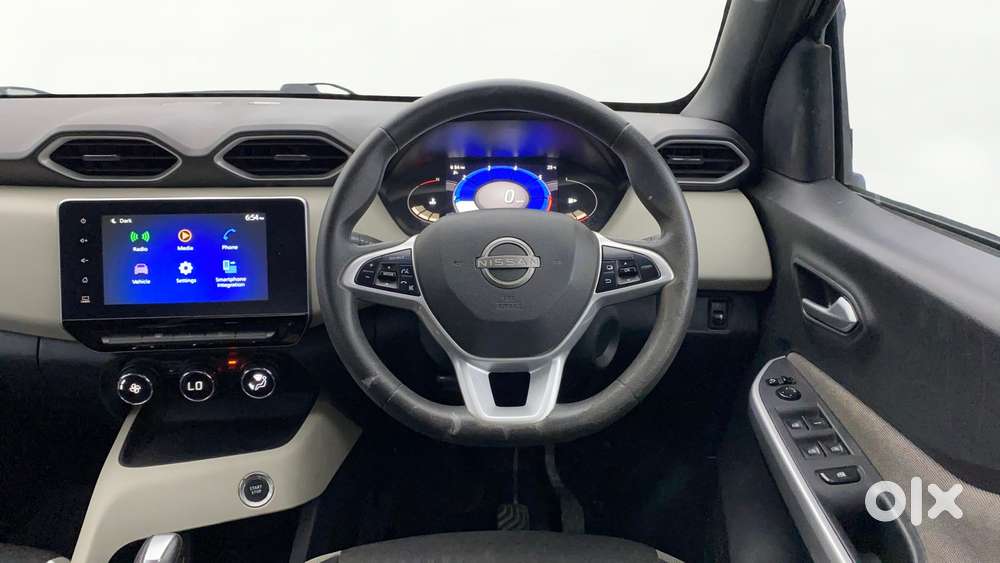 Nissan Magnite 1.0 Xv, 2022, Petrol