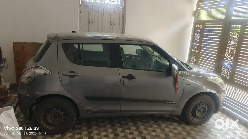 Maruti Suzuki Swift 2015 Petrol 100000 Km Driven