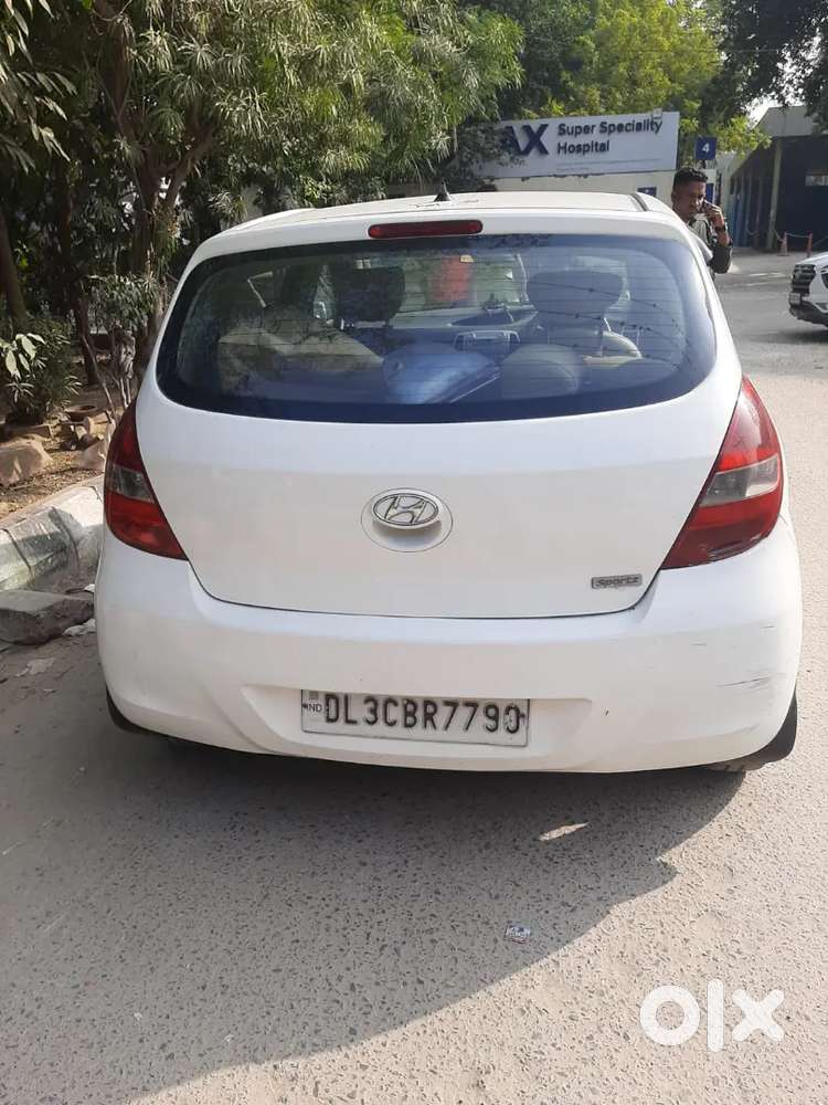 Hyundai I20 2011 Petrol+cng Good Condition