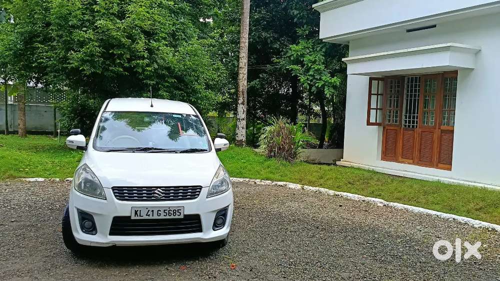 Maruti Suzuki Ertiga 2013 Diesel 145000 Km Driven
