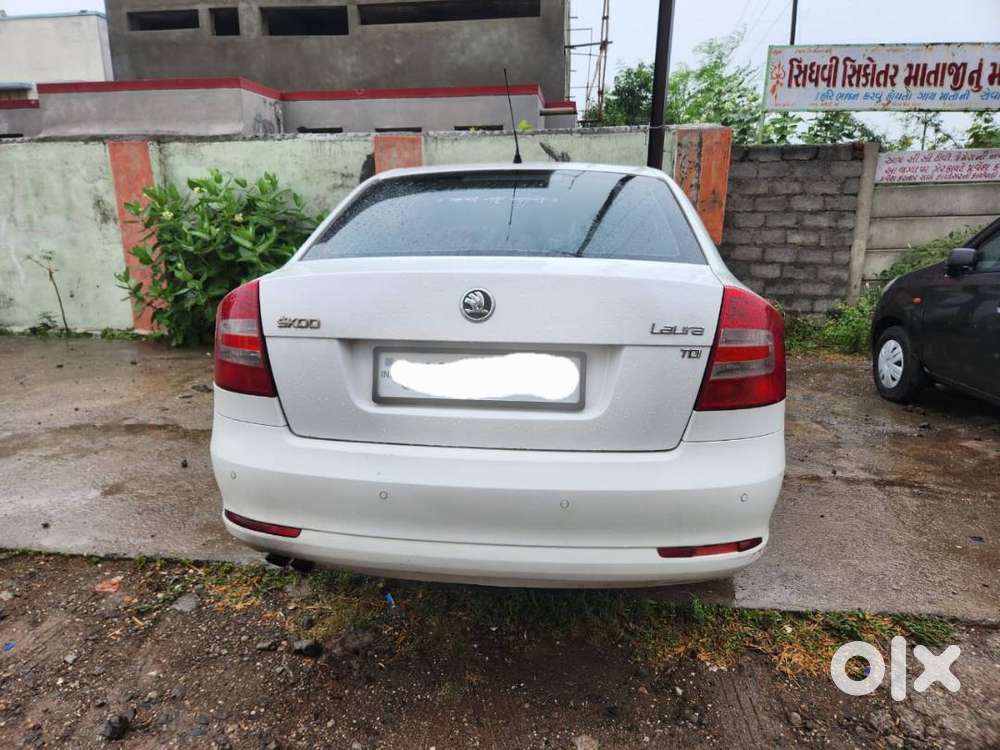 Skoda Laura