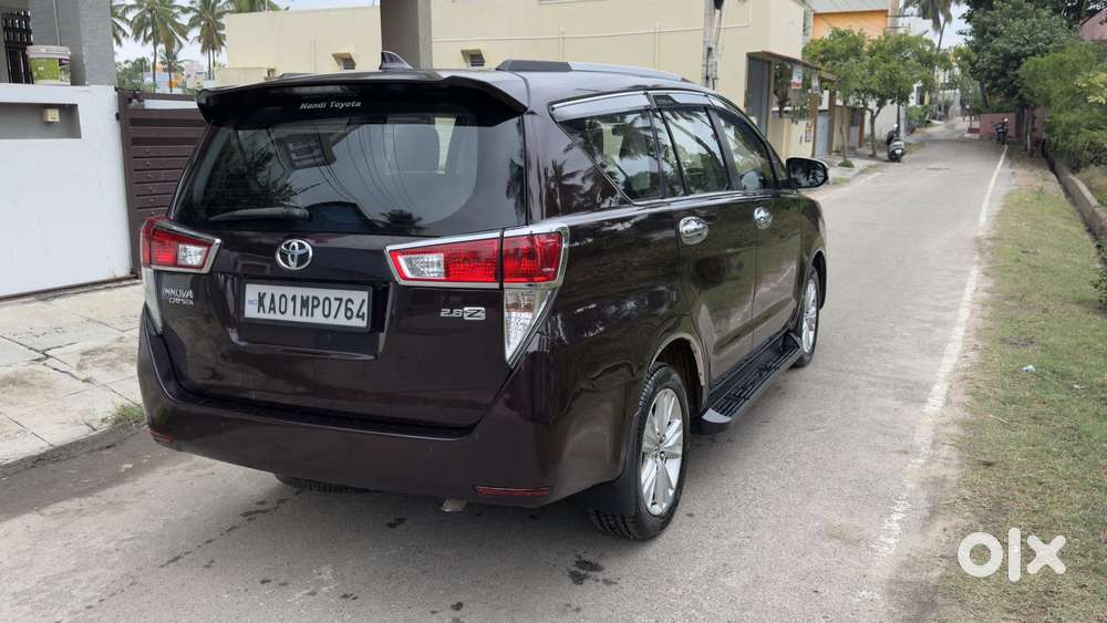 Toyota Innova Crysta 2.8z Automatic, 2016, Diesel