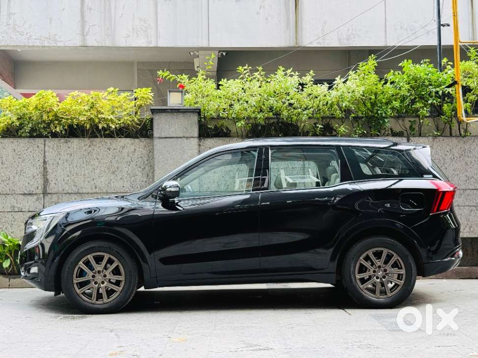 Mahindra Xuv700 2.0 Ax 7 Petrol At Luxury Pack Str, 2022, Petrol