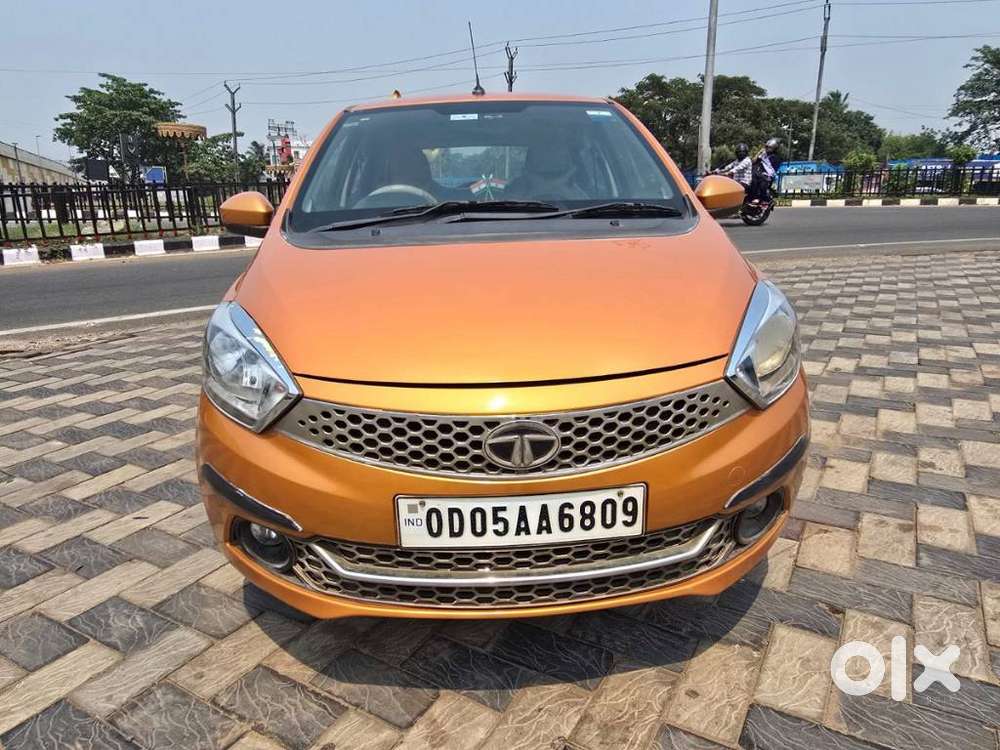 Tata Tiago 1.2 Revotron Xt (o), 2017, Petrol