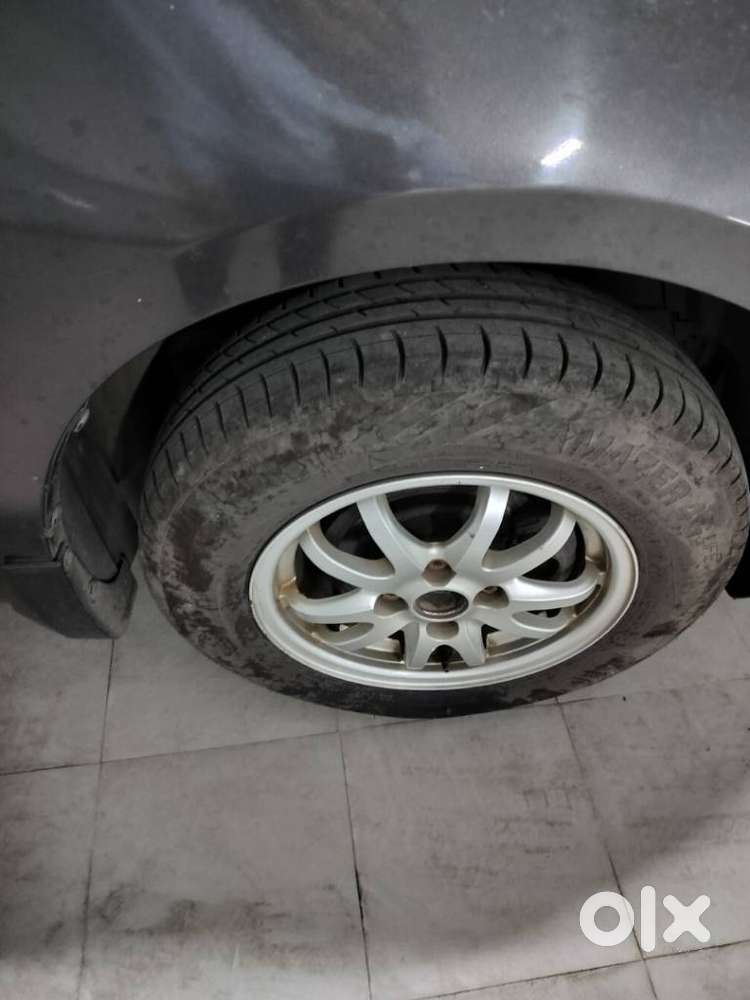 Maruti Suzuki Swift Vxi + Manual, 2015, Petrol