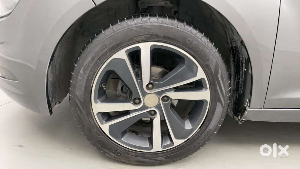 Tata Altroz Xz, 2020, Petrol