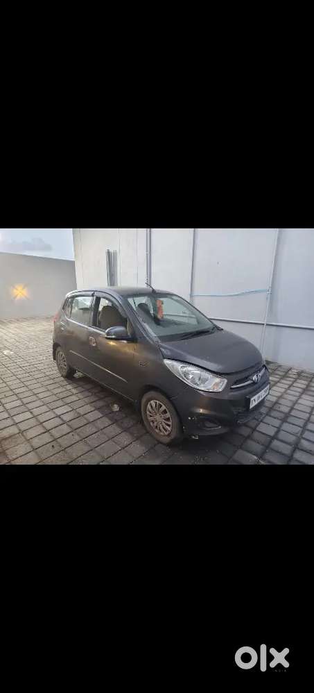 Hyundai I10 Sportz 2013 With 98000 Km