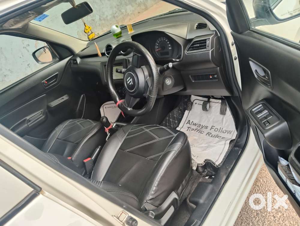 Maruti Suzuki Swift Lxi Optional-o, 2022, Petrol