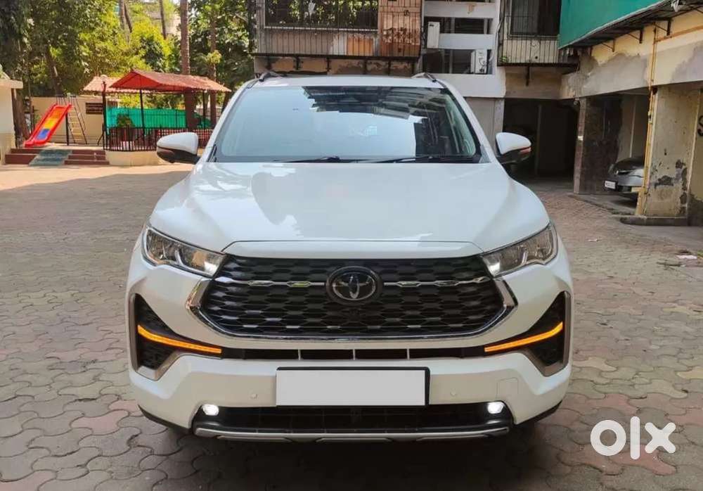 Toyota Innova Hycross 2.0 Zx (o) Hybrid 7 Str, 2023, Petrol