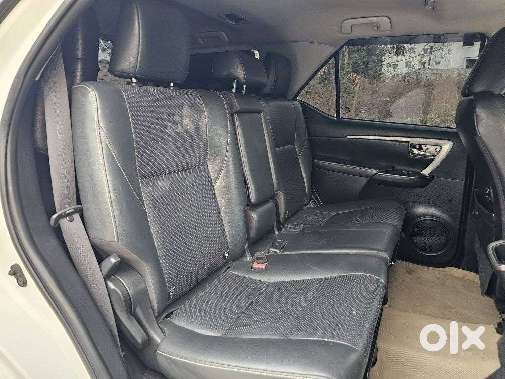Toyota Fortuner 4x2 At 2.8 Diesel, 2021, Diesel