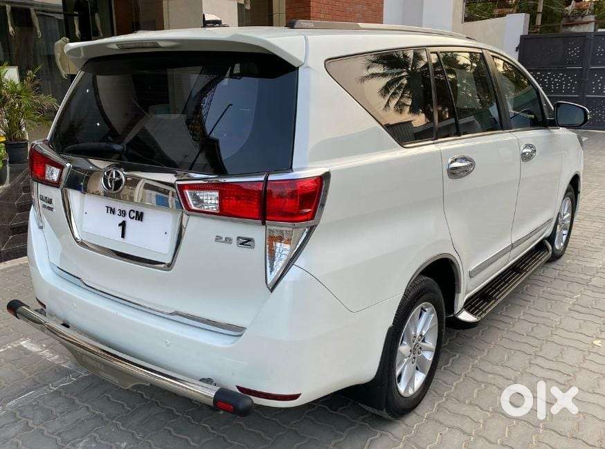 Toyota Innova Crysta 2.8z Automatic, 2017, Diesel