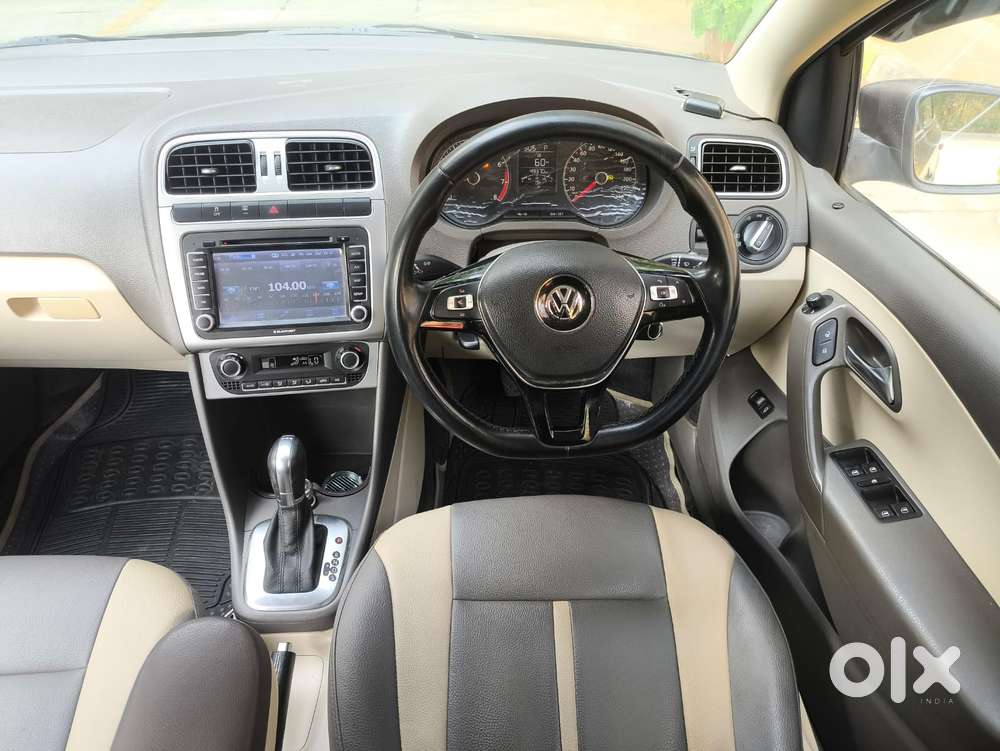 Volkswagen Vento 1.2 Tsi Highline At, 2015, Petrol