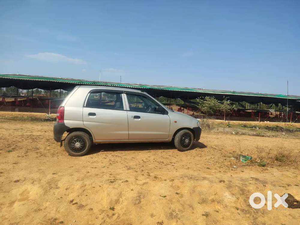 New Condition Me H Officer Ki Gadi H