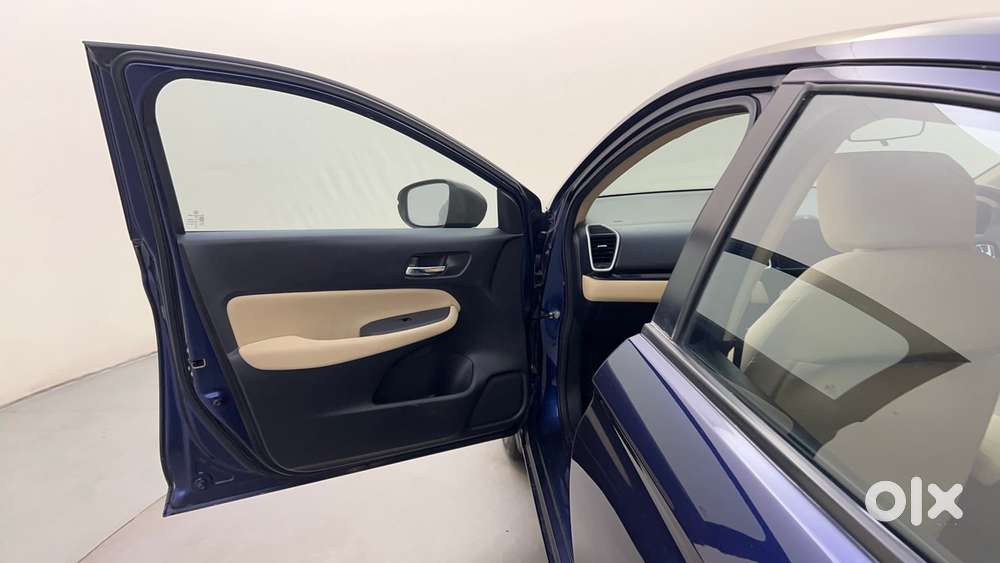 Honda City 1.5 V Mt, 2023, Petrol