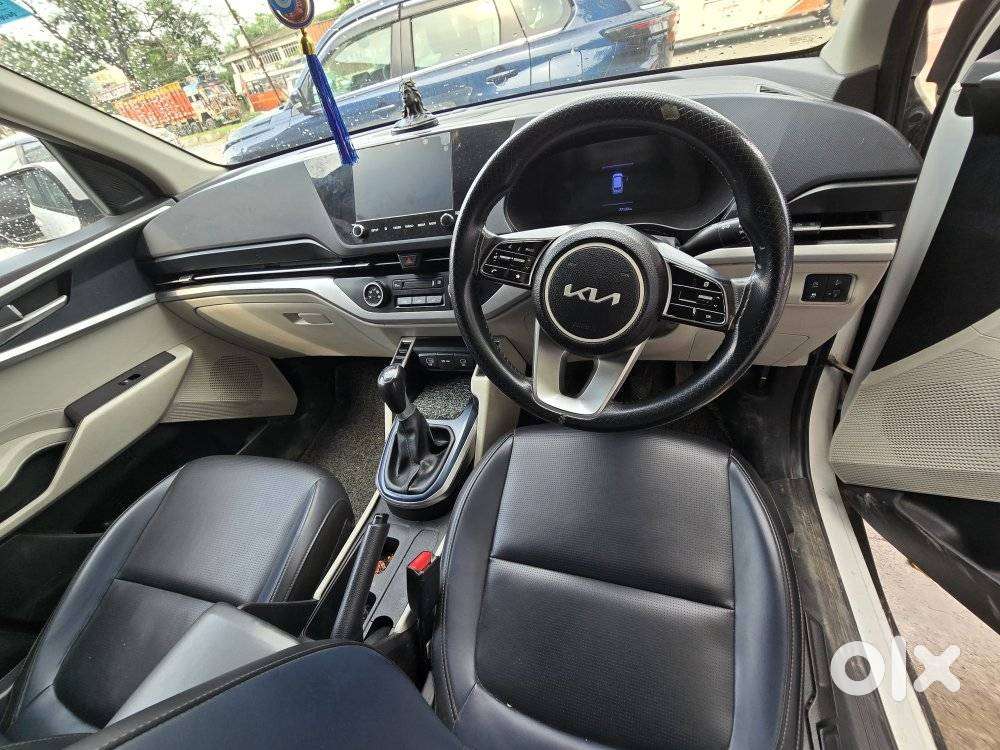 Kia Carens 1.4 Premium 7 Str, 2024, Petrol