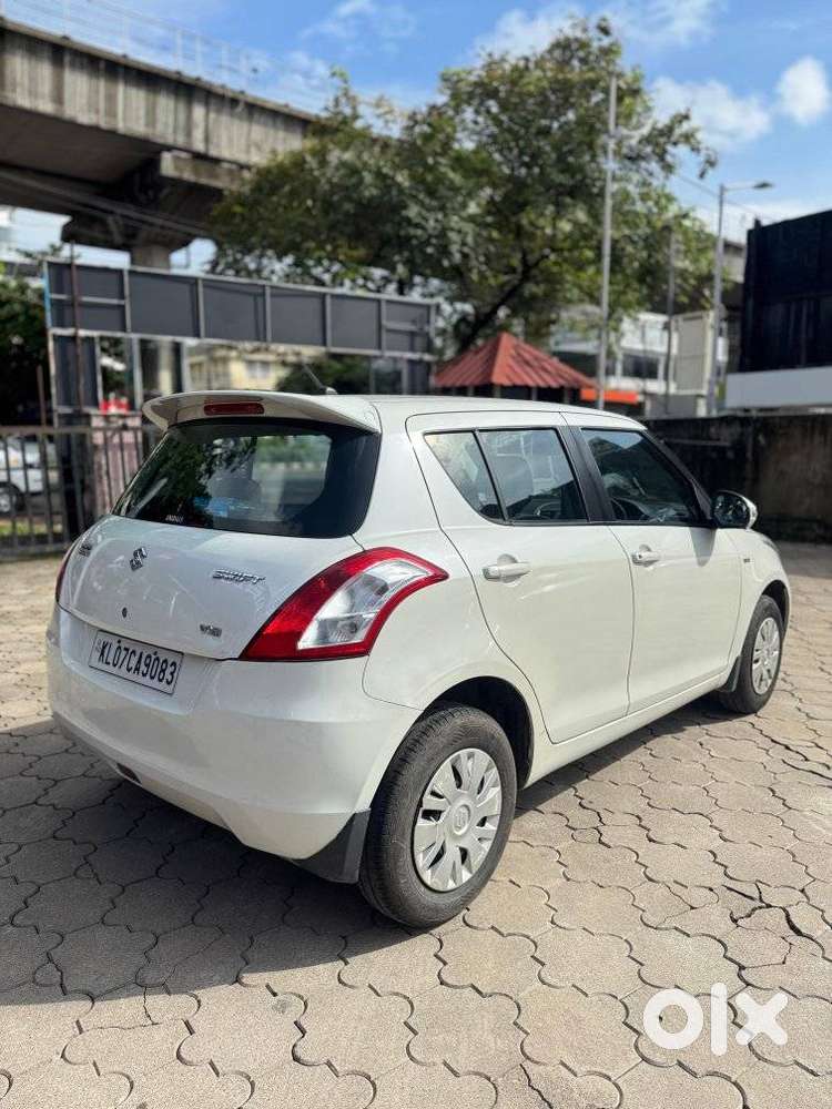 Maruti Suzuki Swift 1.2 Vxi (o), 2014, Petrol