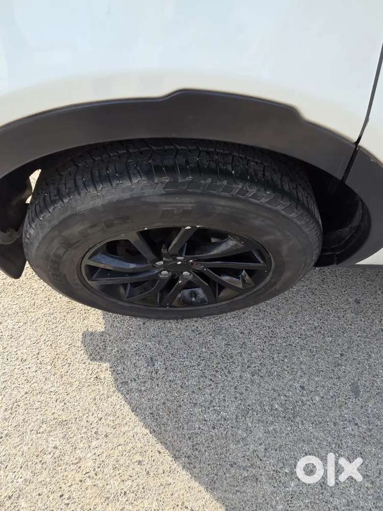 Land Rover Discovery 2017 Diesel 77000 Km Driven