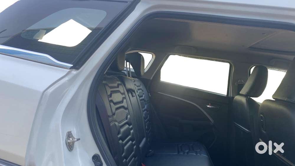 Maruti Suzuki Brezza 1.5 Zxi At Smart Hybrid, 2023, Petrol