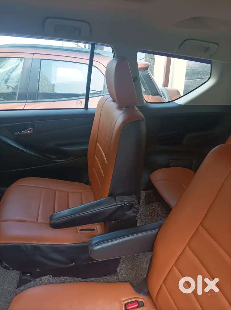Toyota Innova Crysta Commercial 2.4 Mt 2022