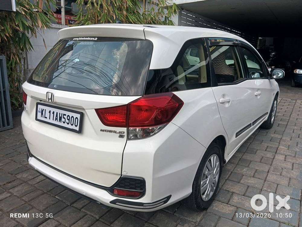 Honda Mobilio, 2014, Petrol