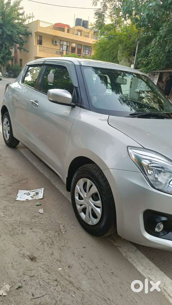 Maruti Suzuki Swift Vxi + Manual, 2023, Petrol