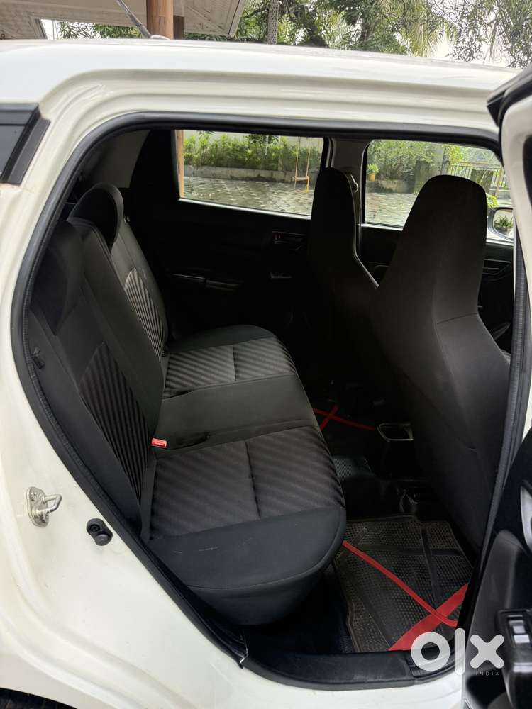 Maruti Suzuki Swift Vvt Lxi, 2021, Petrol