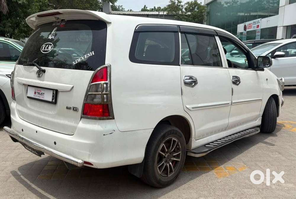 Toyota Innova 2.5 G (diesel) 8 Seater, 2013, Diesel