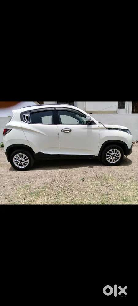 Mahindra Kuv 100 2017 Petrol 79000 Km Driven