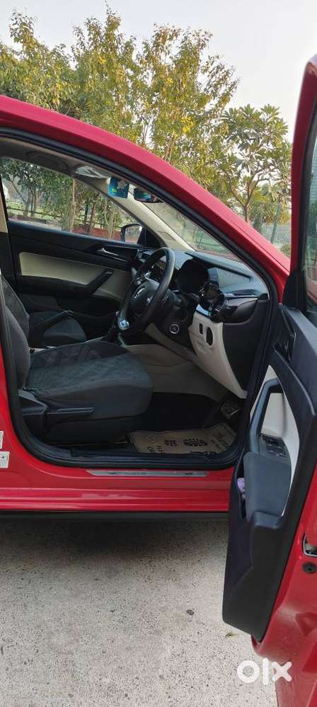 Skoda Slavia Ambition 1.5l Tsi Dsg Dual Tone, 2025, Petrol