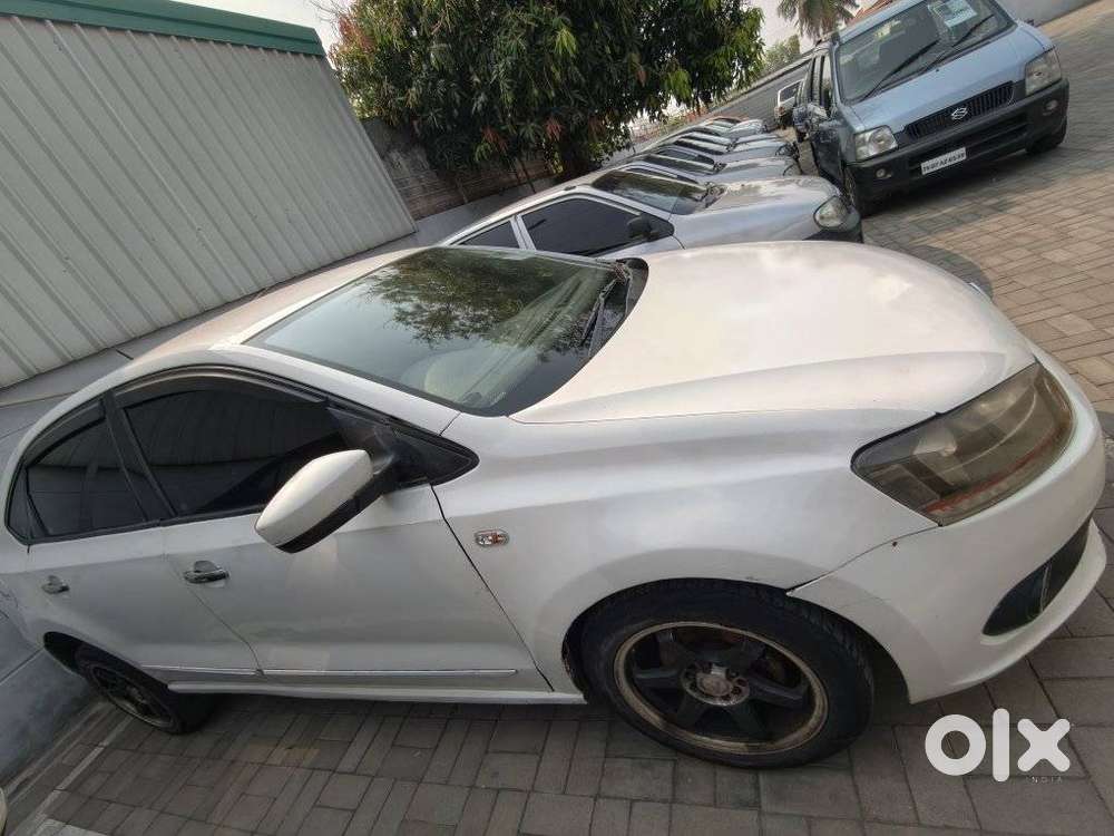 Volkswagen Vento 2010-2013 Petrol Comfortline, 2011, Petrol