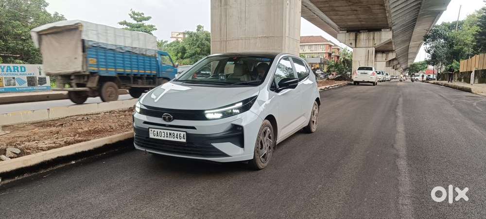 Tata Altroz Petrol 2026 With 5330 Km