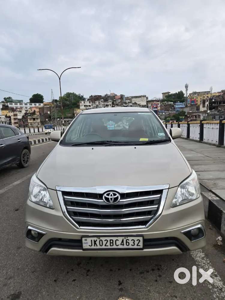 Toyota Innova Diesel Manual 14000 Km 2016