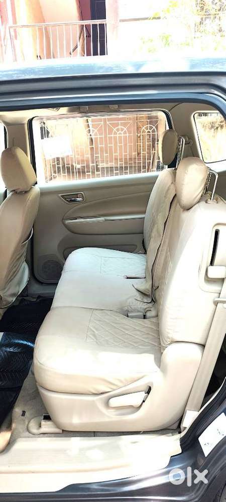 Maruti Suzuki Ertiga Vxi Shvs, 2017, Petrol