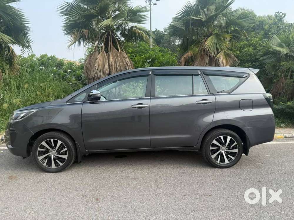 Toyota Innova Crysta [2020-ongoing] 2.7 Zx At 7 Str, 2022, Petrol